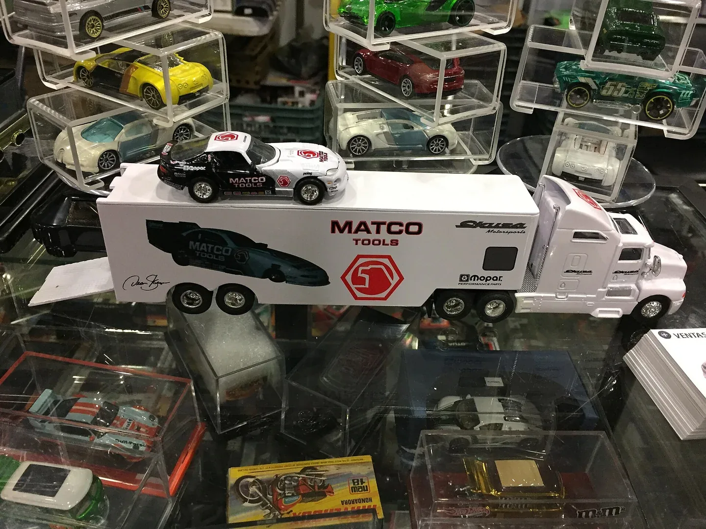 Model Truck Display Cases: Hauler Length, Bays and 633C Sizes
