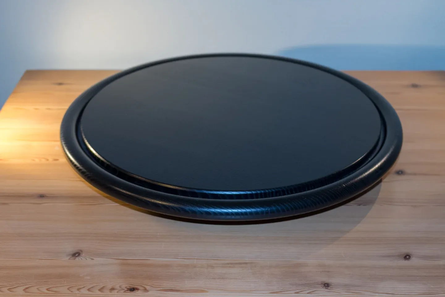 Turntable Display Cases: Manual Bases, Motors and Rotating Clearance